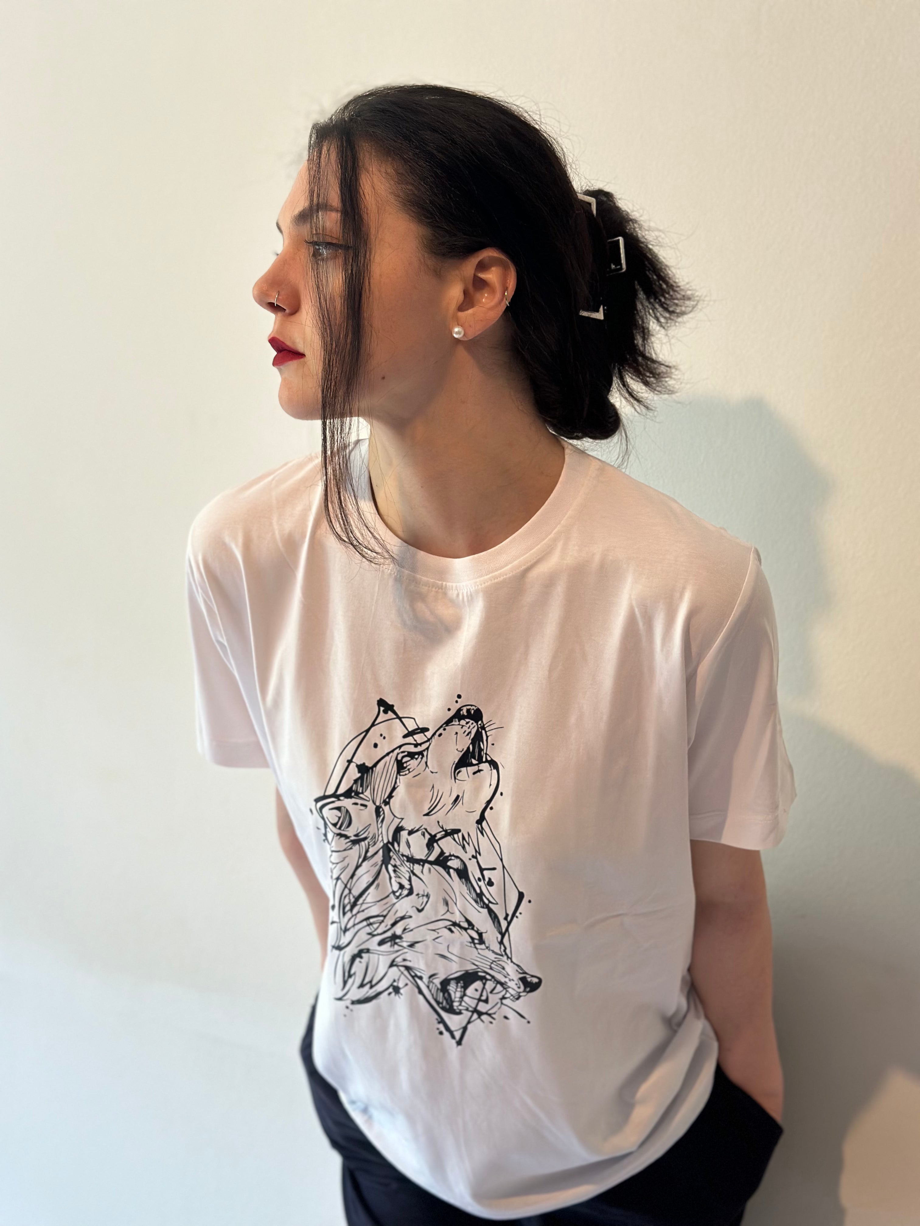 WOLF T-shirt